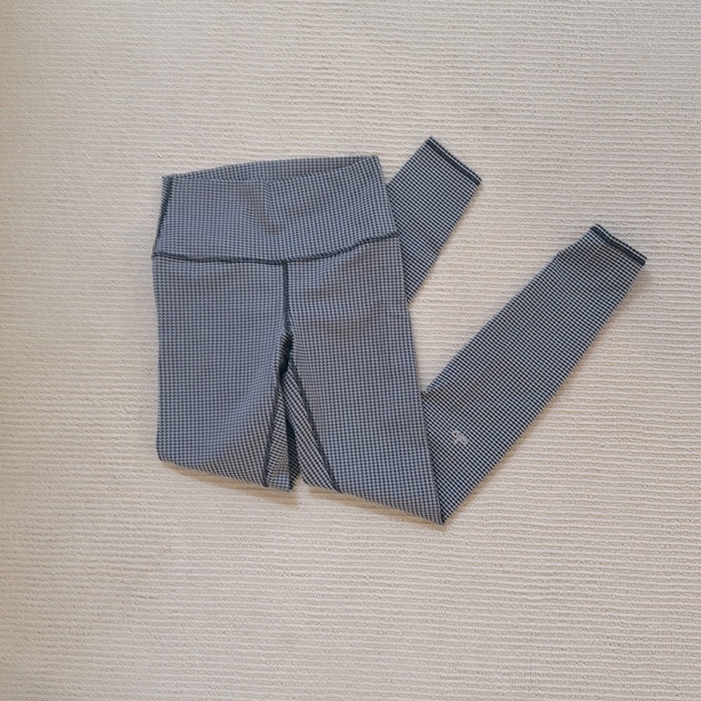 Alo yoga pants (like new)